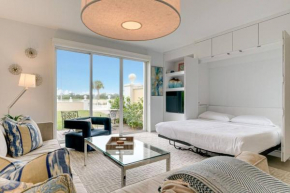 Windsor Lodge Unit 5 close to the beaches Siesta Key